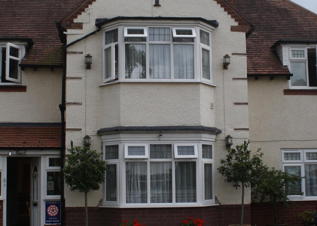 Sunnydale Guest House Stratford-upon-Avon Exterior foto